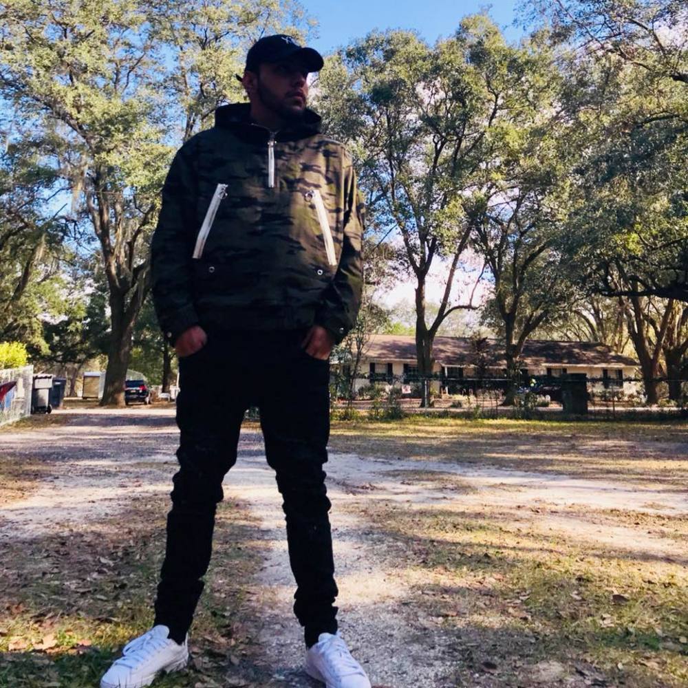 Meet your Posher, Luis